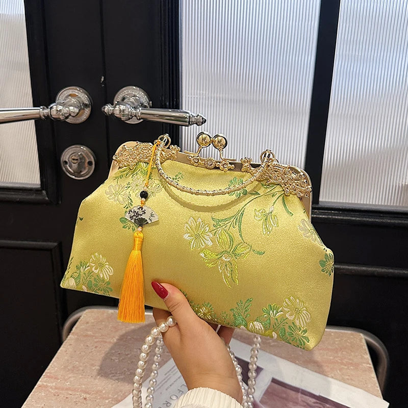 Chinese Style Embroidered Snap-button Shoulder Bags Cheongsam Traditional Exquisite Women's Handbag Red Bridal Pearl Wedding Bag