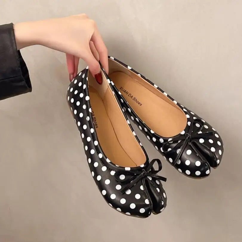 New Korean Style Women's Split-Toe Loafers Shallow Cut Ballet Flat Slip-Ons with Comfortable Mary Jane Spring/Autumn Tabis Shoes