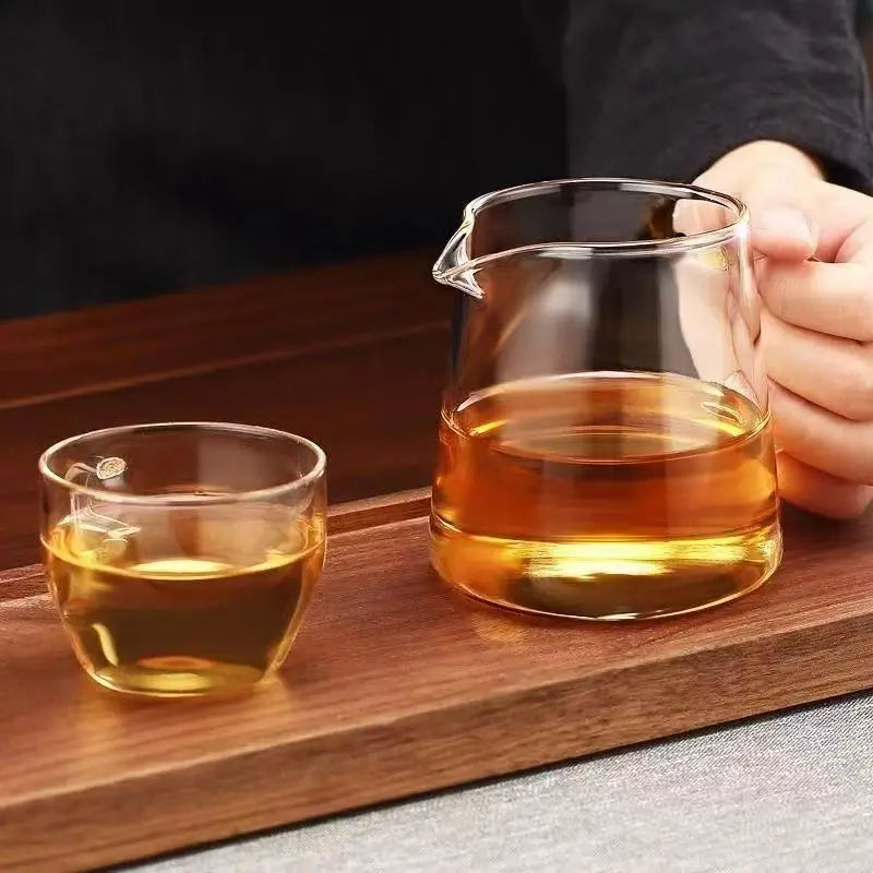 250ml Straight-Sided Fair Cup, Heat-Resistant Borosilicate Glass Tea Pitcher, Clear Glass Tea Server for Pouring & Serving Tea
