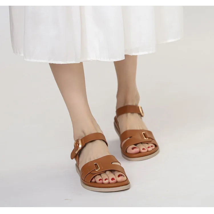Women's summer new thick-soled sandals with a comfortable feel, non-tiring for the feet, soft-soled, fashionable, non-slip beach