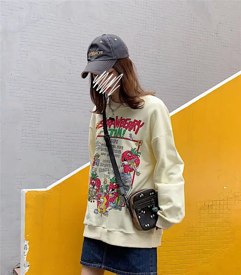 Harajuku Retro Top Strawberry Print Sweatshirt  Women Loose Streetwear Sweatshirts American  Oversized Pullovers