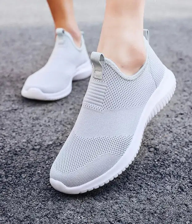 XIHAHA Large Size Men's Shoes Couple Comfortable Woman Shoes Breathable Shoe Male Sports Walking Man Sneaker Flat Ladies Shoes