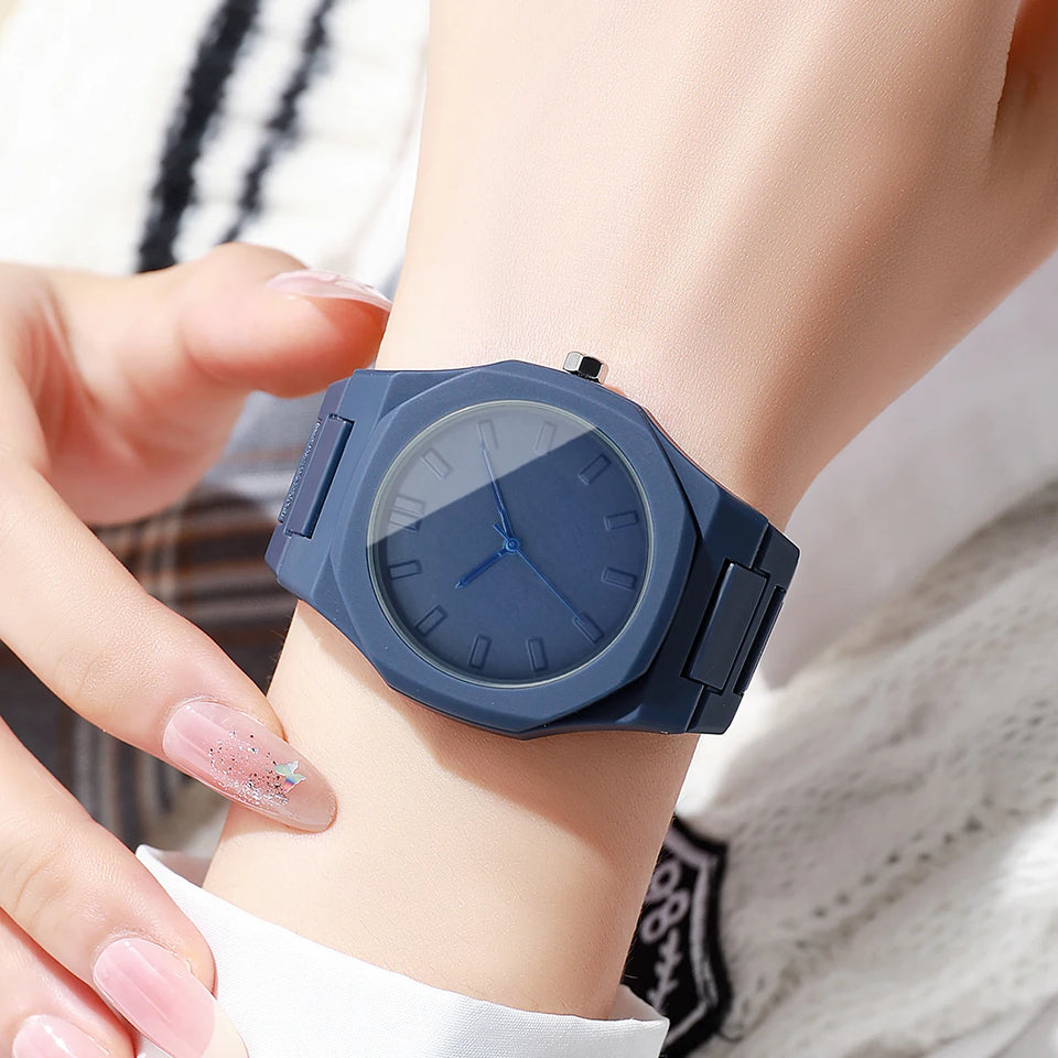 Casual Plastic Strap Women Quartz Wristwatch Fashion Simple Dial Quartz Watches For Ladies Clock Reloj Mujer (Without Box)