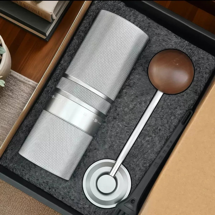 High - Quality Hand - Cranked Coffee Grinder with Steel Core for Precise Manual Coffee Bean Grinding and Fine Powdering