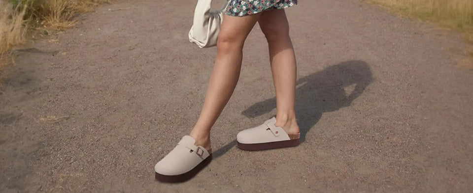 Gacimy Women Fashion Thick Sole Leather Clogs Slippers Classic Women's Mules Cork Clogs Slipper Outdoor Deep Heels Shoes Sandal
