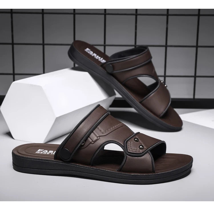 Summer Men's Sandals Leisure Beach Shoes Male Holiday Slippers Outdoor Retro Comfortable Casual Sandals leather Men Slippers