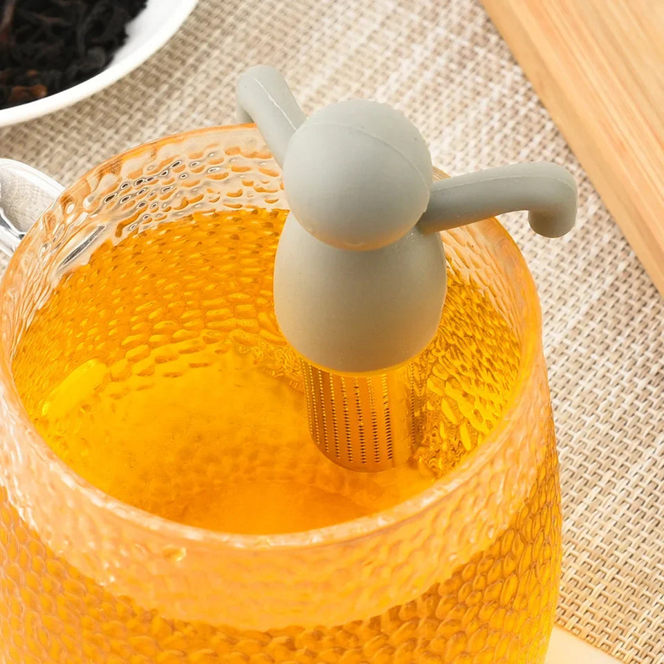 1PC Reusable tea maker Stainless steel tea filter Kitchen Restaurant Garden Accessories Creative humanoid tea filter