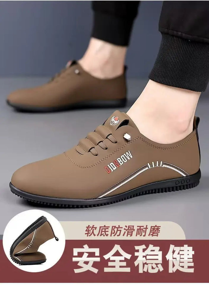 Retro Leather Shoes for Men Summer 2025 New Outdoor Lightweight Men's Loafers British Peas Shoes Men's Moccasins Tenis Masculino