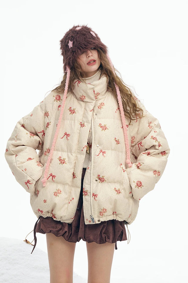 ELFSACK 2025 Winter New Arrivals Y2K Sweet Cute Solid Rose Bow Graphic Hoodless Half High Stand Collar Short Down Jacket For Wom