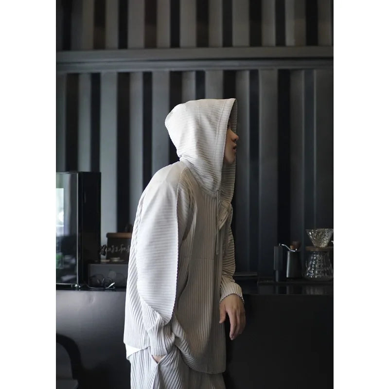 Miyake Pleated Men's Sweatshirt Hoodie Classic Pleated 2025 Summer New Tops Loose Casual Simple Drawstring Pullover Hoodie Male