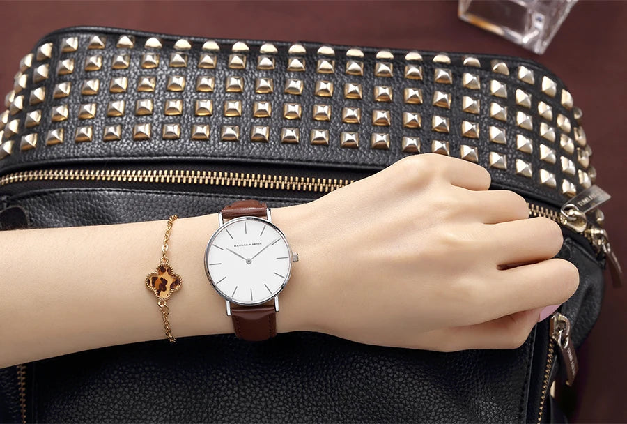 1 Set Women Leather Watches Minimalist Style 6.9mm Ultra Thin Dial Black Gift Box Adjuster Spare Strap Women's Dress Wristwatch