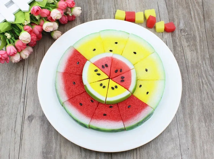 Simulated watermelon skin, fake watermelon slices, fake fruit slices, food, food model, restaurant, restaurant decoration, shoot