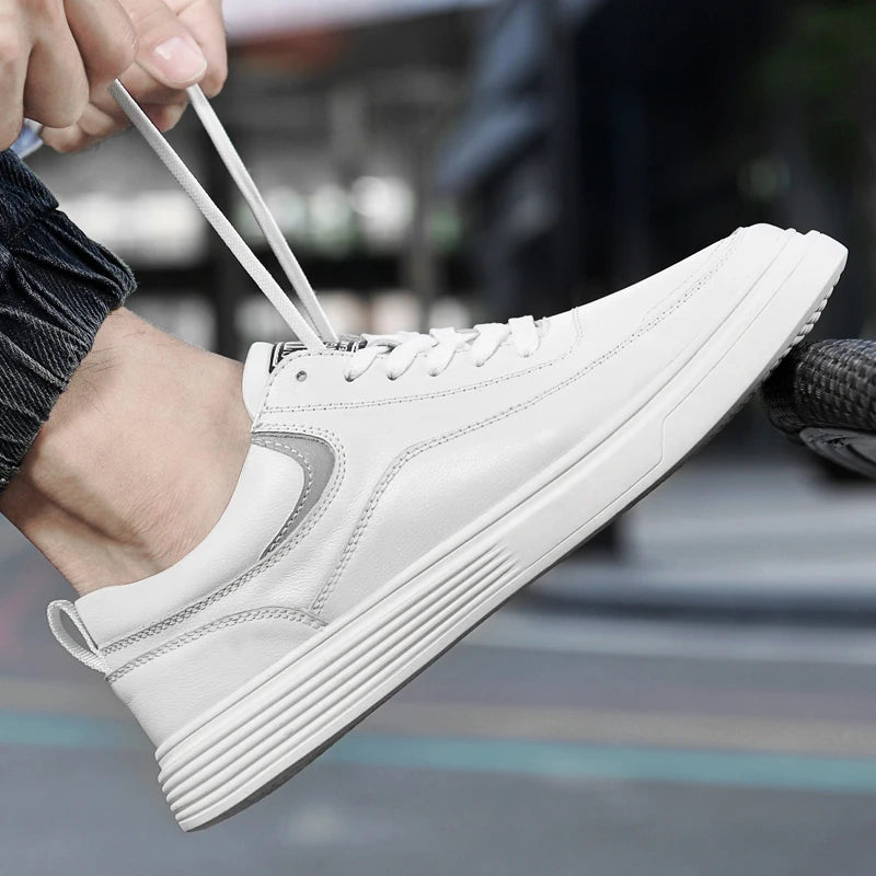 Genuine Leather Men Skateboard Shoes Youth Sneakers Designer Brand Vulcanize Footwear Fashion Male Casual Shoes New Trend Flats