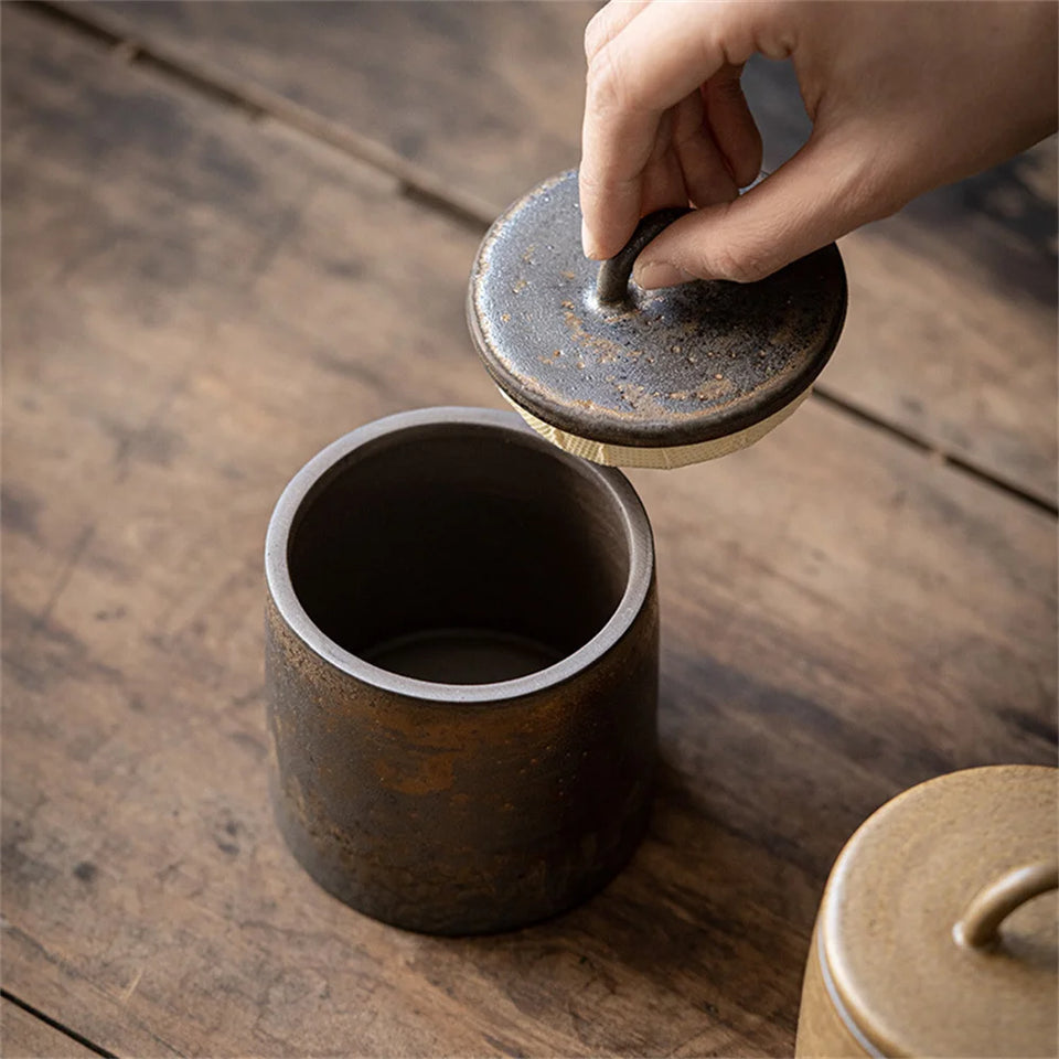 Ceramic Tea Caddy Sealed Jar Small Tea Box Portable Tea Can Storage Tank Candy Jars Food Container Tea Organizer Decorative Jar