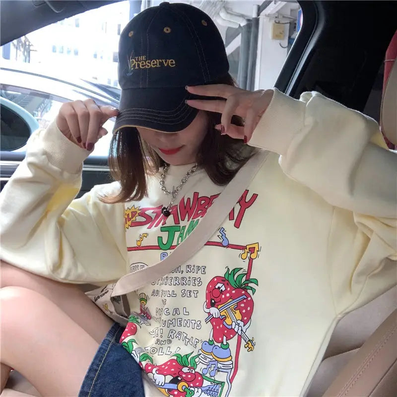 Harajuku Retro Top Strawberry Print Sweatshirt  Women Loose Streetwear Sweatshirts American  Oversized Pullovers