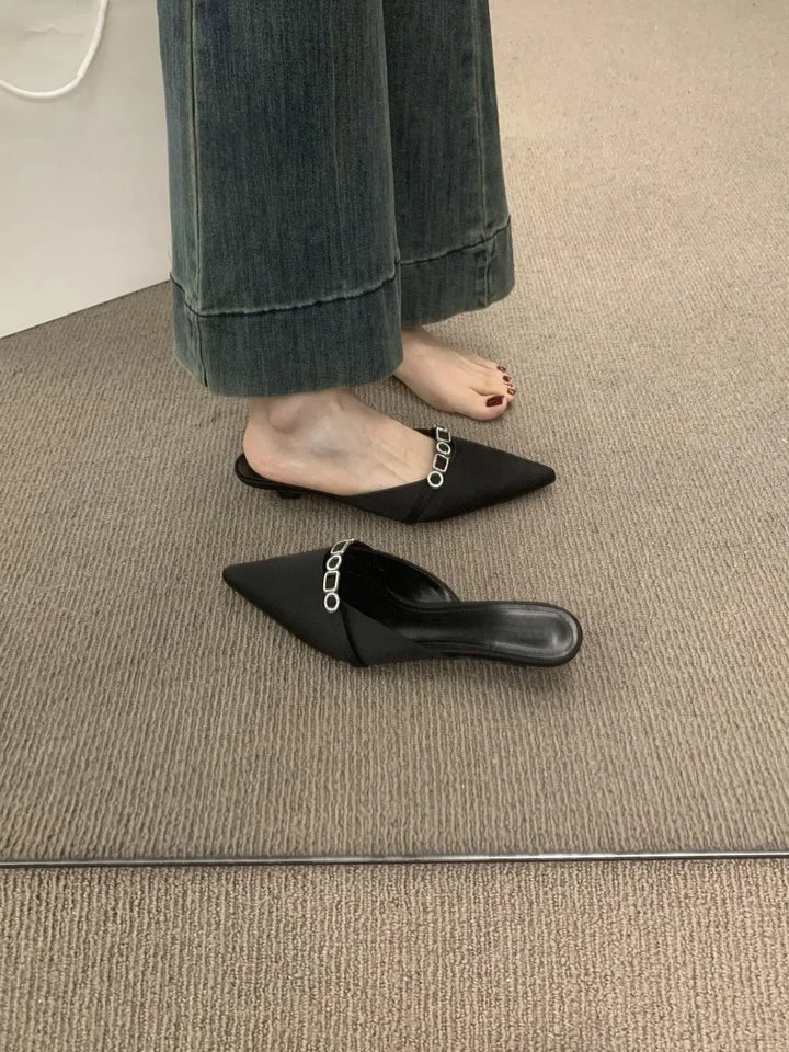 Sandalias De Mujer Verano 2025 Luxury Women's Sandals in Summer Design Pointed Low Heel Sexy Women's  Outdoor Muller Shoes.