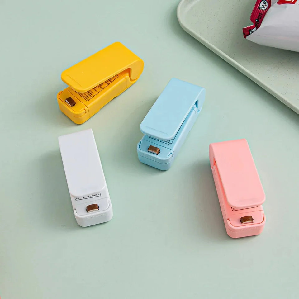 Mini Sealing Machine USB  Heat Sealer Storage Bag Plastic Package Food Sealer Clip Bag Handheld Food Heat Sealer