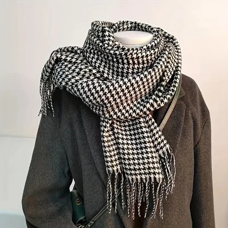 Winter Fashion Black White Plaid Scarf for Women Men Classic Warm Chunky Soft Cashmere Feel Scarves Match Overcoat Knitted Shawl