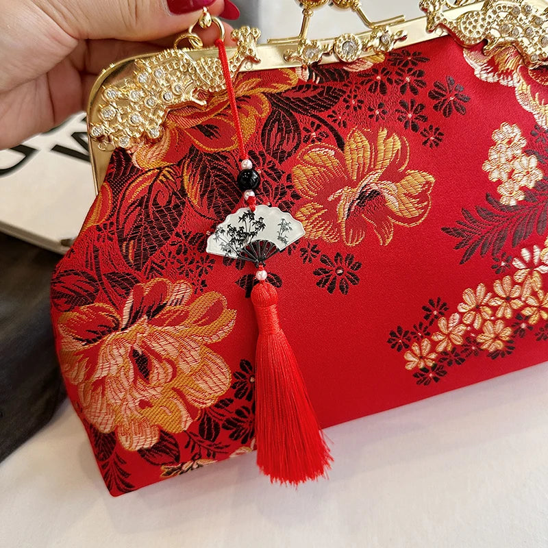 Chinese Style Embroidered Snap-button Shoulder Bags Cheongsam Traditional Exquisite Women's Handbag Red Bridal Pearl Wedding Bag