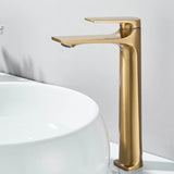 Brass Core Modern Bathroom Sink Faucet Single Handle Deck Mounted Wash Basin Water Tap Hot And Cold Water Mixer
