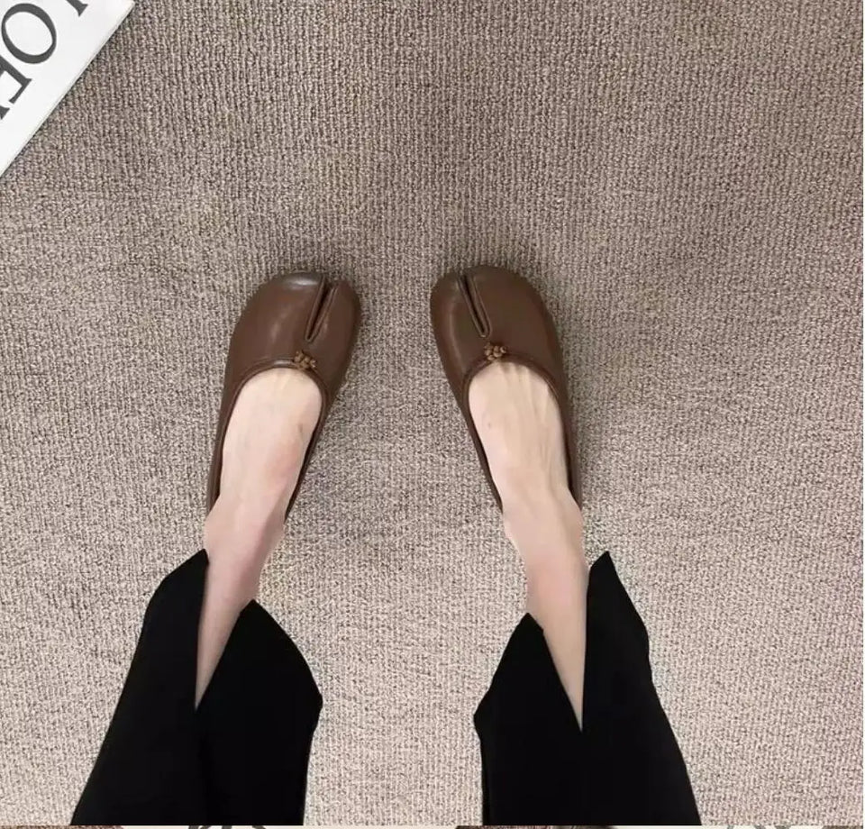 New Korean Style Women's Split-Toe Loafers Shallow Cut Ballet Flat Slip-Ons with Comfortable Mary Jane Spring/Autumn Tabis Shoes