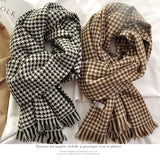 Winter Fashion Black White Plaid Scarf for Women Men Classic Warm Chunky Soft Cashmere Feel Scarves Match Overcoat Knitted Shawl