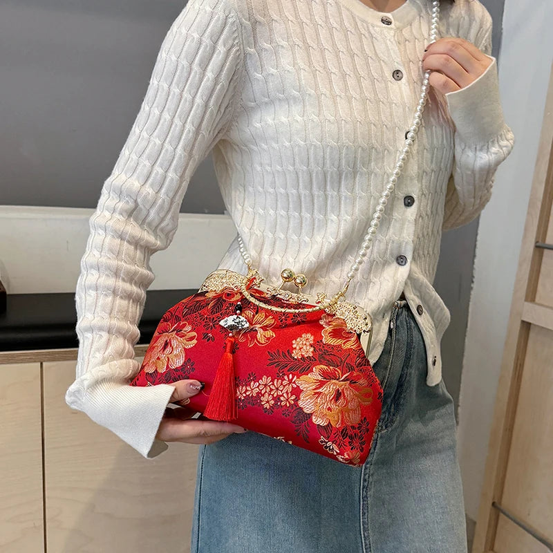 Chinese Style Embroidered Snap-button Shoulder Bags Cheongsam Traditional Exquisite Women's Handbag Red Bridal Pearl Wedding Bag