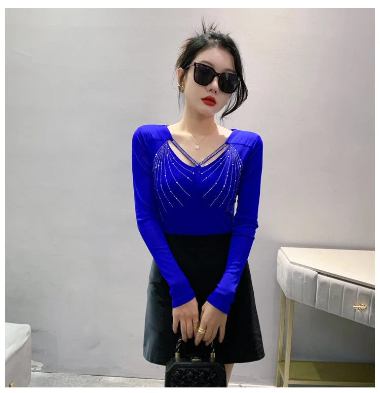 Autumn New Women Mesh Tops Fashion Hollow Out V-Neck Long-Sleeved T-Shirt Classic Shiny Diamonds Bottoming Shirt Elasticity Tees