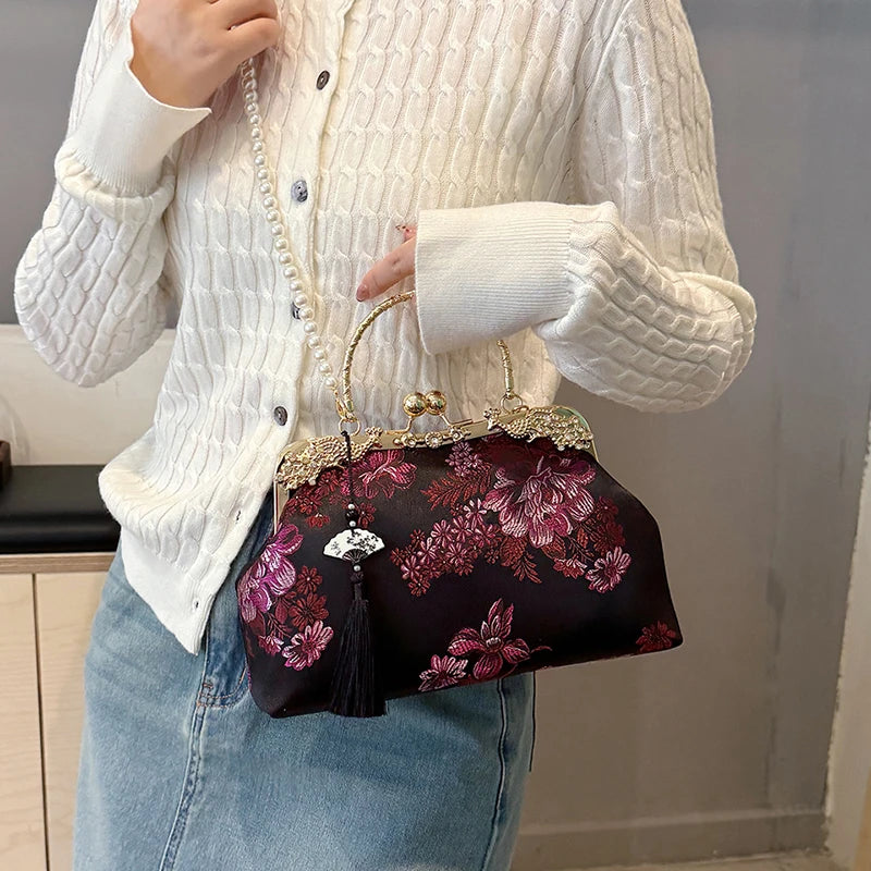 Chinese Style Embroidered Snap-button Shoulder Bags Cheongsam Traditional Exquisite Women's Handbag Red Bridal Pearl Wedding Bag