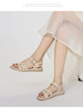 Women's summer new thick-soled sandals with a comfortable feel, non-tiring for the feet, soft-soled, fashionable, non-slip beach