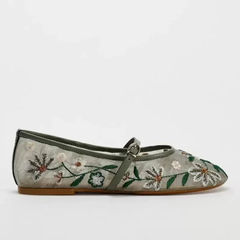 Summer Mesh Embroidered Flower Ballet Flats Women Light Breathable Mary Jane Shoes Luxury Designer Flats Comfortable Casual Shoe