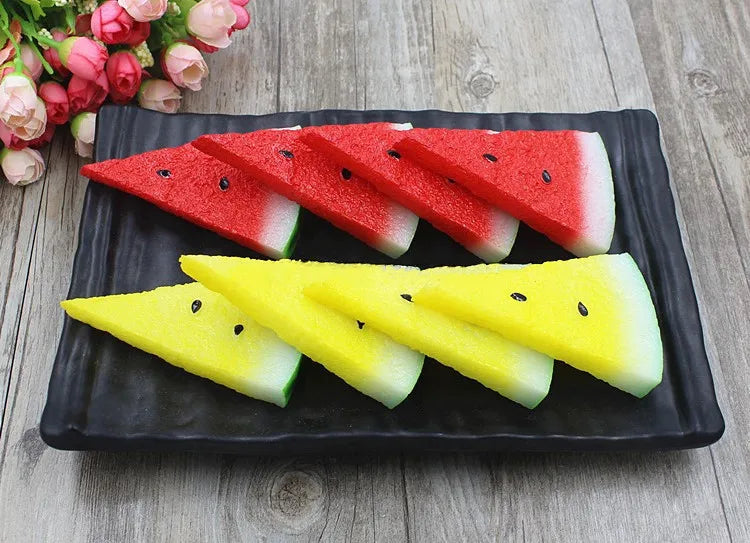 Simulated watermelon skin, fake watermelon slices, fake fruit slices, food, food model, restaurant, restaurant decoration, shoot