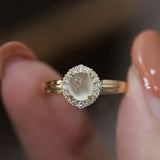 Huitan Round Imitation Opal Gold Color Rings for Women Luxury Trendy Wedding Band Accessories New Exquisite Gift Female Jewelry