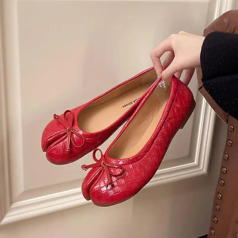 New Korean Style Women's Split-Toe Loafers Shallow Cut Ballet Flat Slip-Ons with Comfortable Mary Jane Spring/Autumn Tabis Shoes